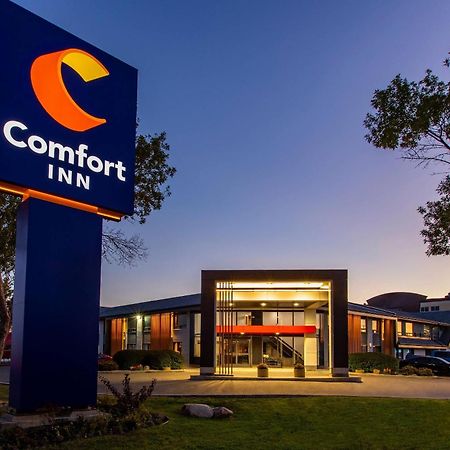 Comfort Inn Airport Winnipeg Exterior foto